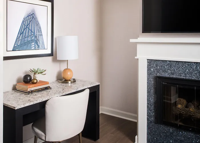 Hotel Claridge House Chicago, Tapestry Collection By Hilton 4*