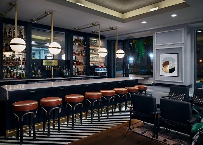 Claridge House Chicago, Tapestry Collection By Hilton 4*