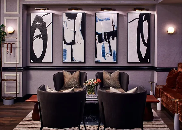 Hotel Claridge House Chicago, Tapestry Collection By Hilton