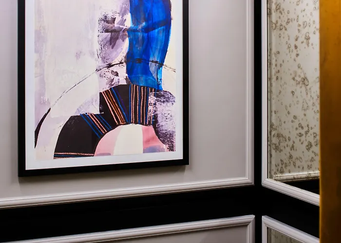Claridge House Chicago, Tapestry Collection By Hilton Hotel