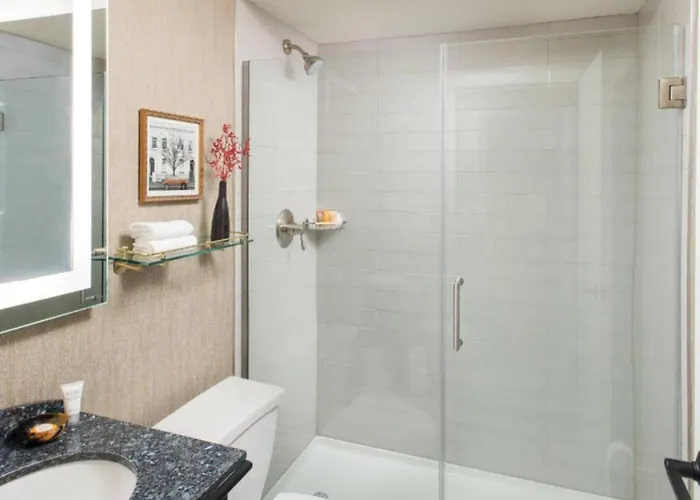 Hotel Claridge House Chicago, Tapestry Collection By Hilton 4*